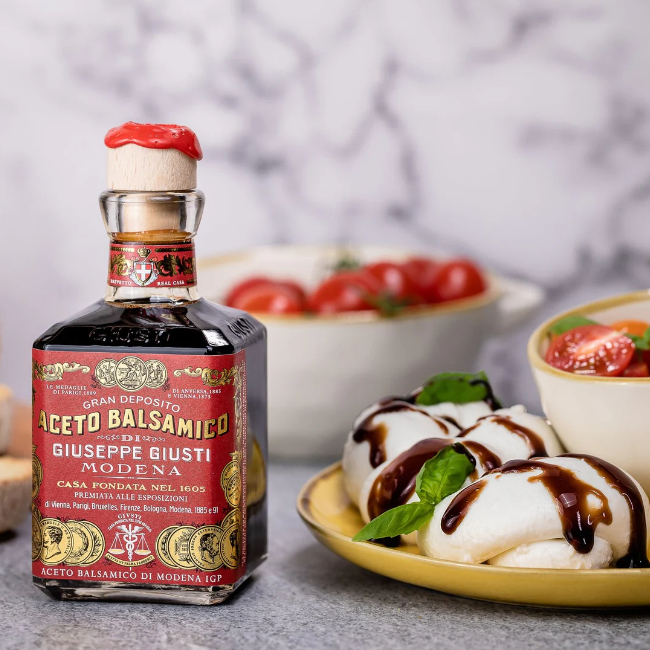 Balsamic Vinegar Pgi 3 Gold Medals (12Y) 250Ml Cubic Giusti Balsamic Vinegar Pgi 3 Gold Medals (12Y) 250Ml Cubic Giusti